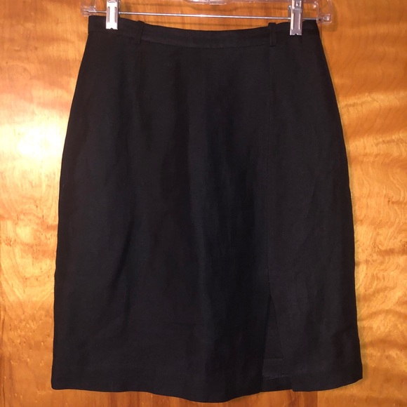 Ann Taylor Dresses & Skirts - Above the knee Linen blend skirt with front side slit.